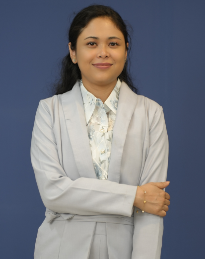 dr smriti shrestha akarshan skin and hair clinic